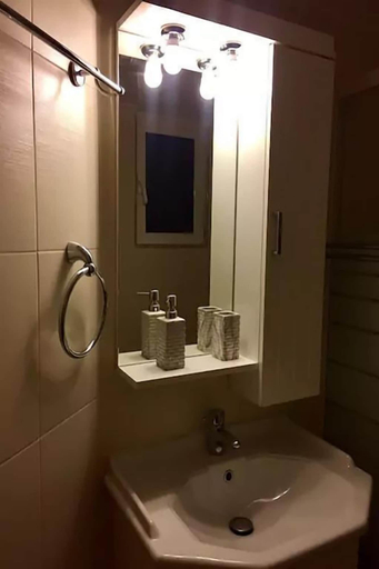 Bathroom 3, Thisio Modern House, Attica