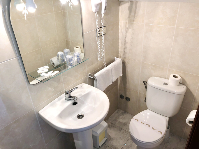 Bathroom 5, Hotel Playa de Lago, A Coruña