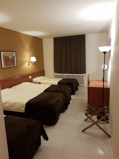 Bedroom 4, Hotel Guineu, Pyrénées-Orientales