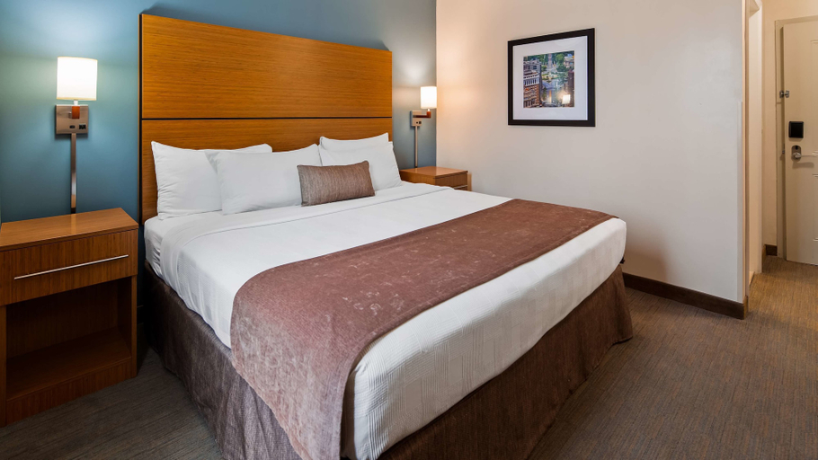 Bedroom 3, Best Western Plus Philadelphia Convention Center Hotel, Philadelphia