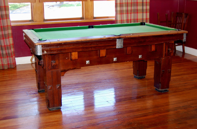 Others 4, The Brown Pub, Ashburton