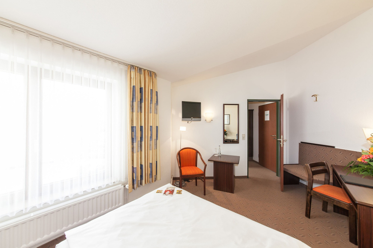 Bedroom 4, Hotel Strijewski, Wolfsburg