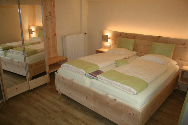 Bedroom 2, Gourmet & Relax Hotel De La Sure, Wiltz