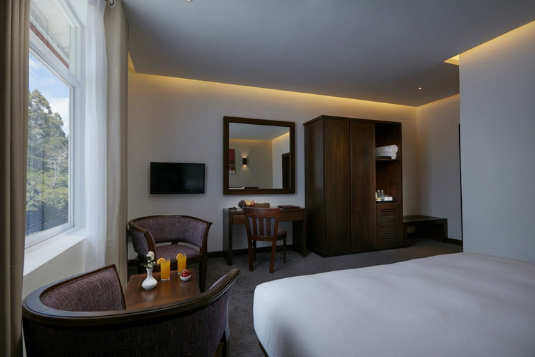 Bedroom 3, Galway Heights Hotel, Nuwara Eliya