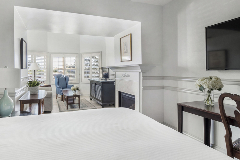 Bedroom 3, Blue Lantern Inn, A Four Sisters Inn, Orange