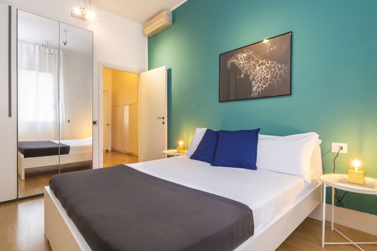 Room 2, Santa Valeria - 4 Bedrooms Apartment, Milano