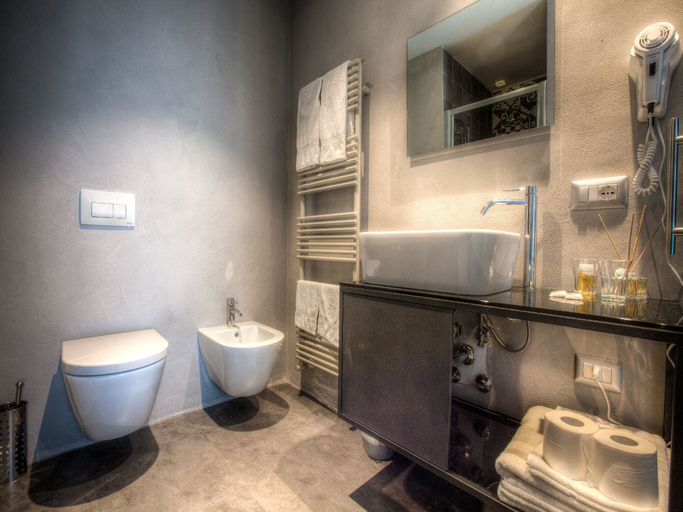 Bathroom 4, Bell Suite Hotel, Rimini