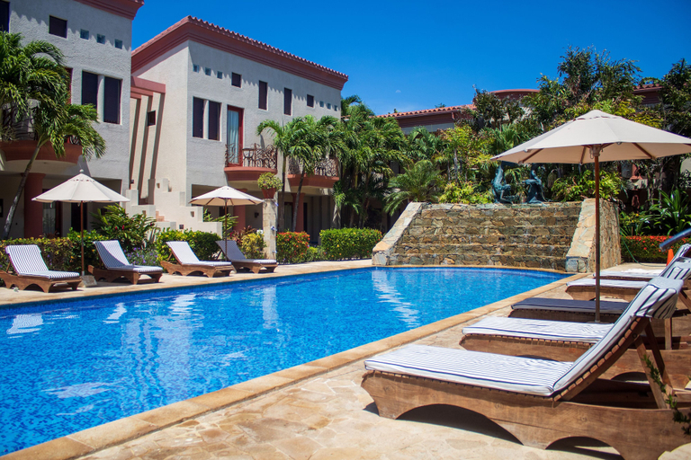 Sport & Beauty 5, La Placita Inn, Roatán