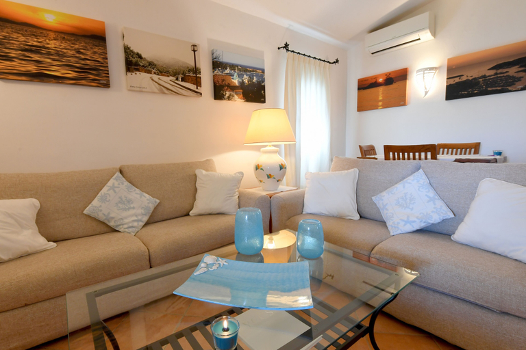 Living room, Belvedere, Olbia-Tempio