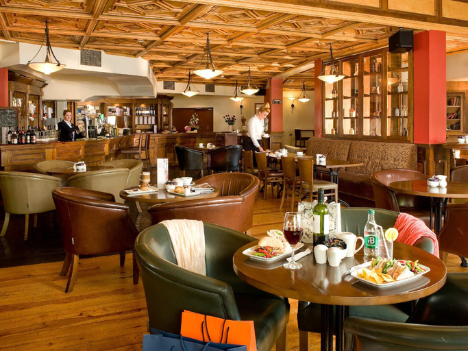Food & Drinks 4, Creggan Court Hotel