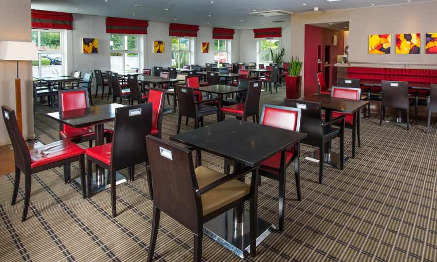Food & Drinks 2, Holiday Inn Express DERBY - PRIDE PARK by IHG, Derby