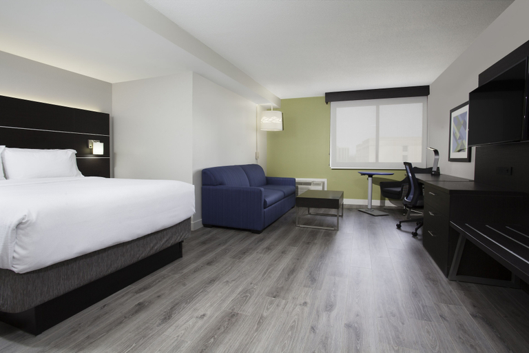 Bedroom 5, Holiday Inn Express & Suites MISSISSAUGA-TORONTO SOUTHWEST, Peel