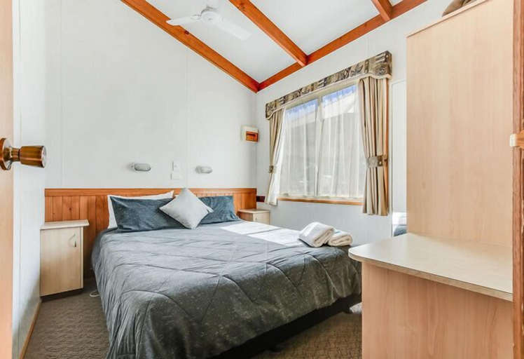 Bedroom 3, Paynesville Holiday Park, E. Gippsland - Bairnsdale