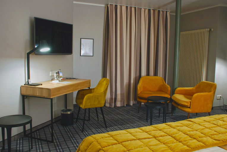 Bedroom 4, Hotel Ambiente, Schaumburg