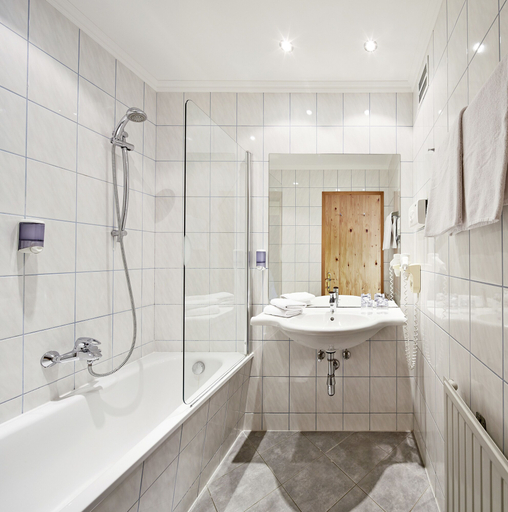 Bathroom 4, Scharlers Boutique Hotel, Zell am See