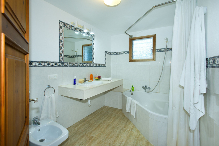 Bathroom 4, Villa March, Baleares