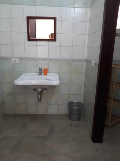 Bathroom, B&B Ecoturismo L'Elicriso, Carbonia-Iglesias