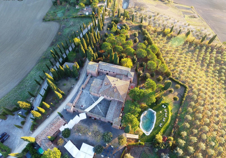 Exterior & Views 2, Castello di Leonina Relais, Siena