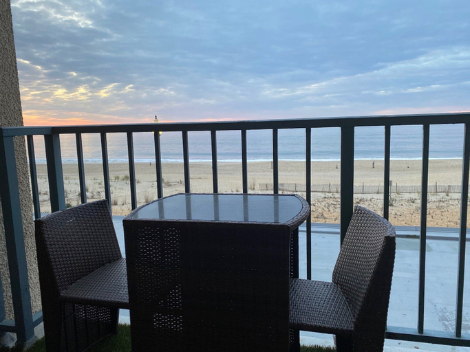 Beachfront Star, Sussex