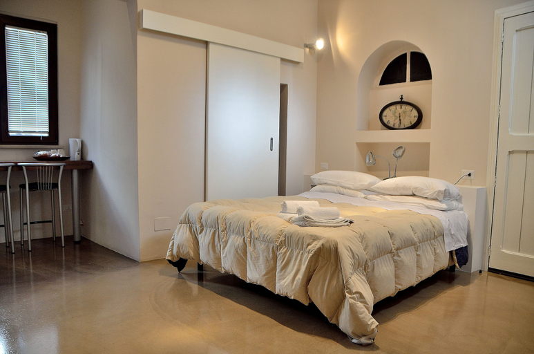 Bedroom 4, Azzurretta, Lecce