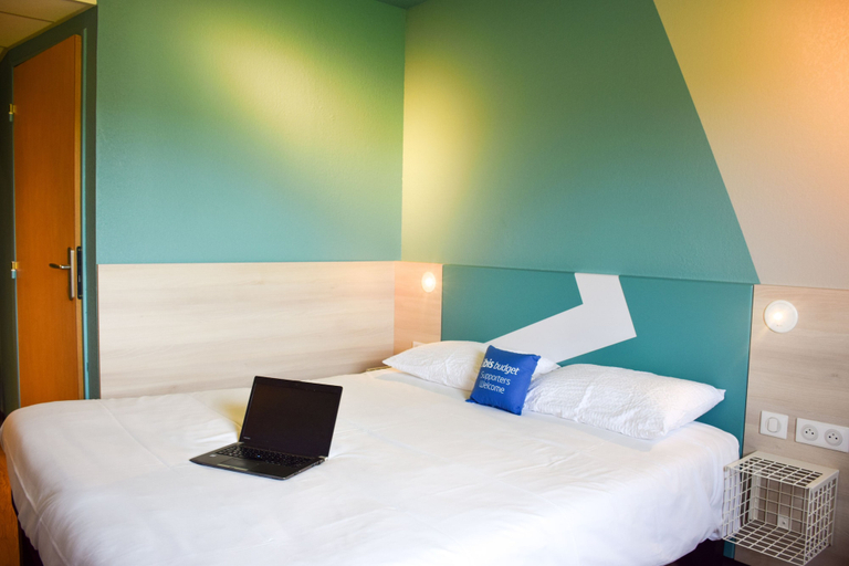 Bedroom 5, Ibis Budget Millau Viaduc, Aveyron