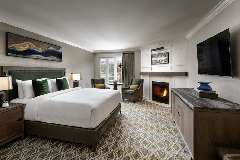 Bedroom 4, Fairmont Chateau Whistler Gold Experience, Squamish-Lillooet