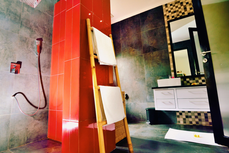 Others 5, Villa Mahkai, Buleleng