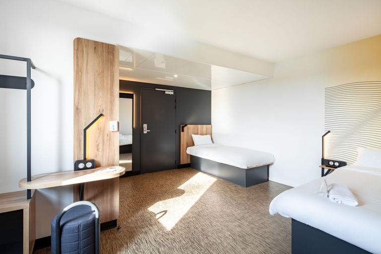 Bedroom 3, B&B HOTEL Igny Palaiseau, Essonne