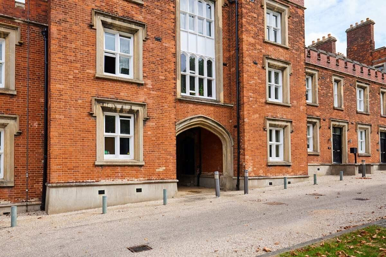 Exterior & Views 2, The Woolwich Retreat - Enticing 5bdr House With Parking, London