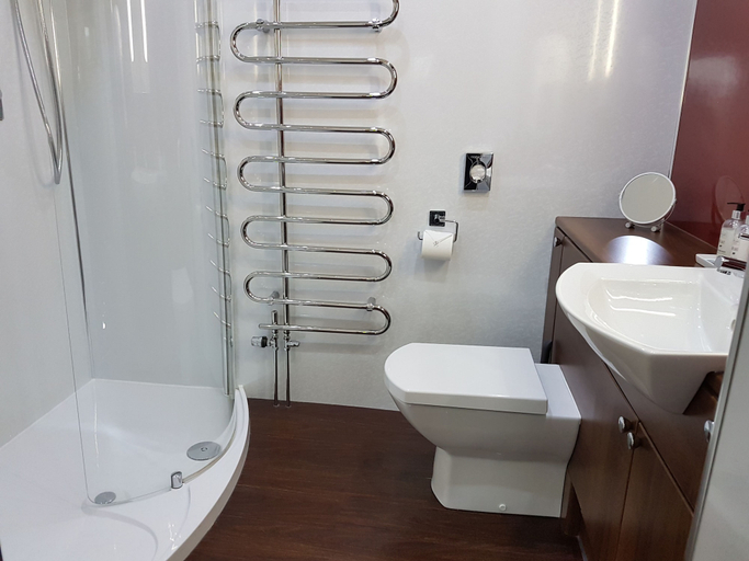 Bathroom 4, Lauderville Guest House, Edinburgh