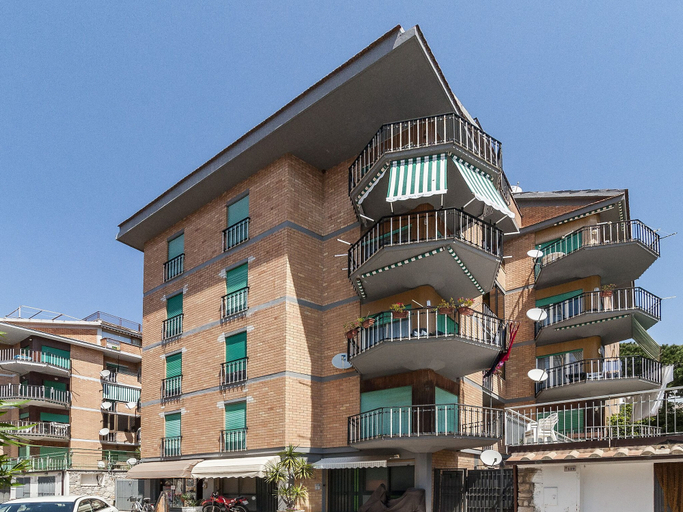 Exterior & Views 2, Casa Vacanza Cariddi, Latina