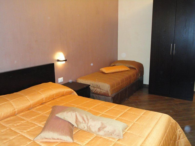 Bedroom 4, B&B Il Campanile, Napoli