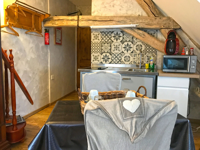 Bedroom 3, Aux Logis de La Solre, Nord