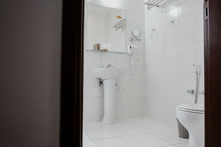 Bathroom 5, Ville de France, Campo Limpo Paulista