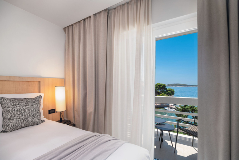 Bedroom 4, Beach Bay Hvar Hotel, Hvar