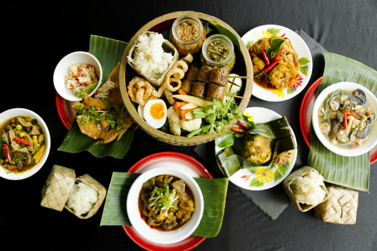 Food & Drinks 8