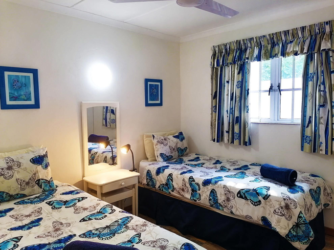 Bedroom 3, Southern Comfort - On the Pool, Ugu