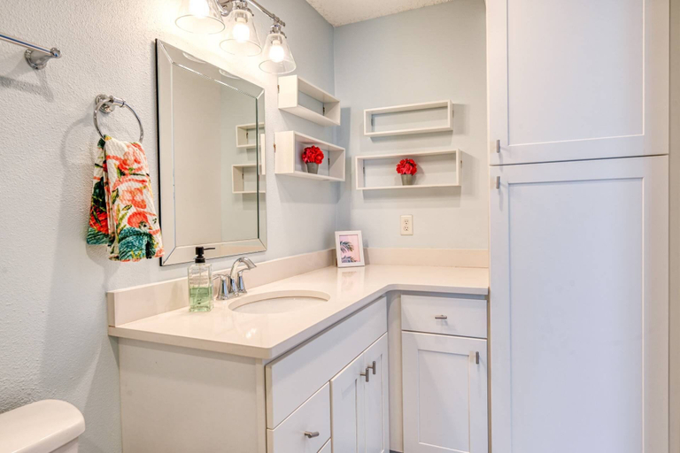 Bathroom 3, Wynfield Place, Saint Johns