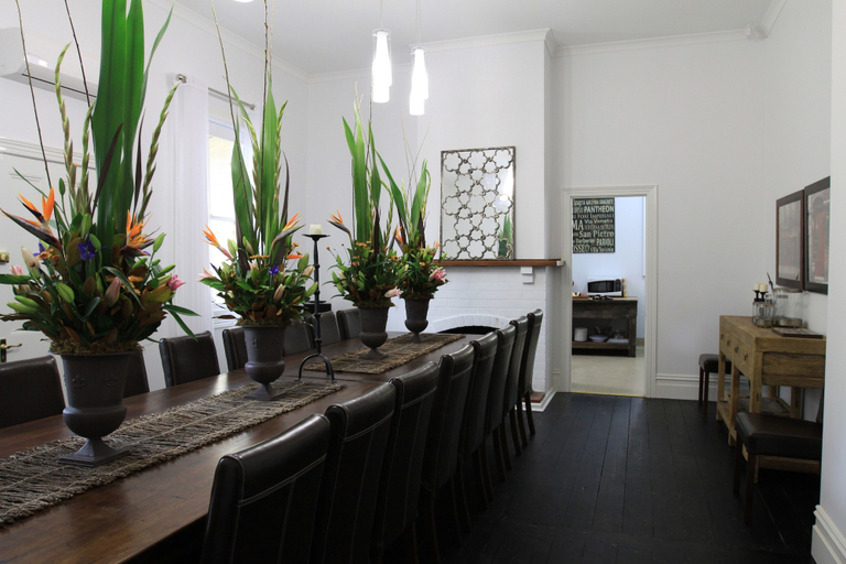Food & Drinks, Healesville Garden Accommodation, Yarra Ranges - North