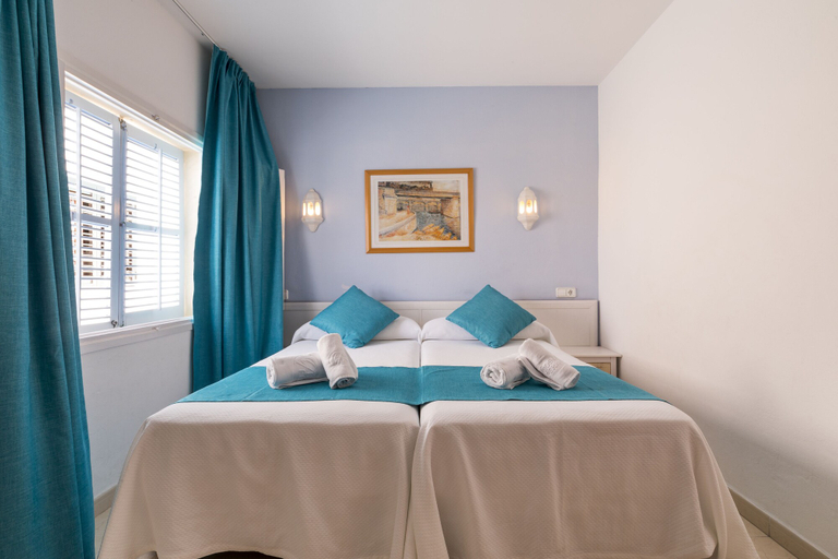 Bedroom 3, Hostal Ferrer, Baleares