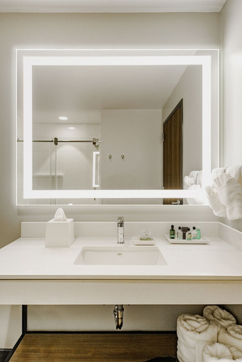 Bathroom 2, Lucky Star Casino Hotel & Convention Center, Blaine