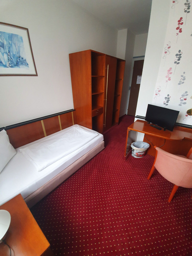 Bedroom 4, Hotel Krone, Hof