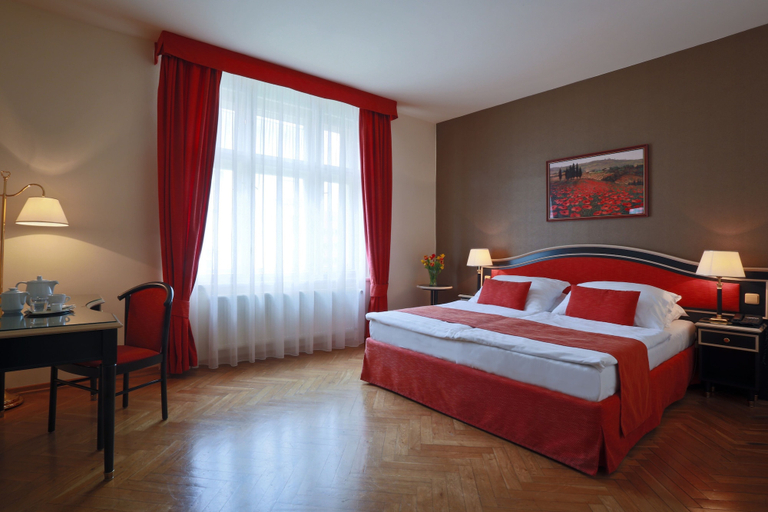 Bedroom 3, Hotel Elysee, Praha 1