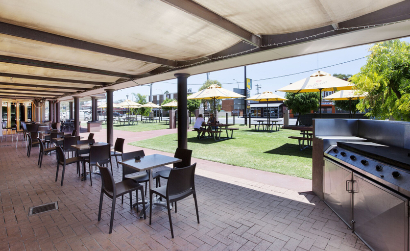 Food & Drinks 5, Boomerang Hotel, Albury