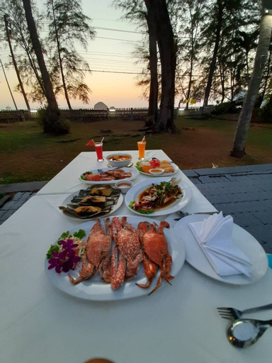 Food & Drinks 5, Pakmeng Resort, Sikao