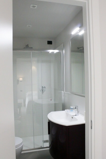 Bathroom 4, Hotel Villa Barsanti, Lucca