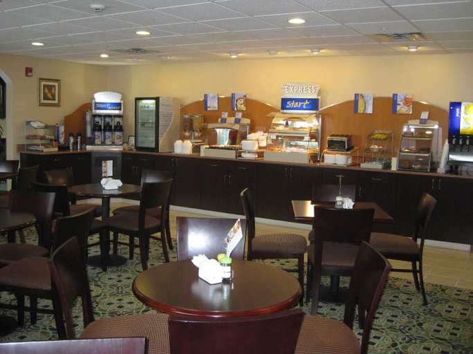 Restaurant 2, Holiday Inn Express Absecon-Atlantic City Area By IHG, Atlantic
