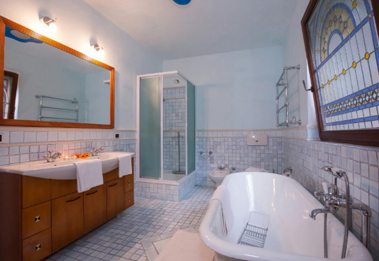 Bathroom 3, Villa Isola Verde (Main Villa), Como