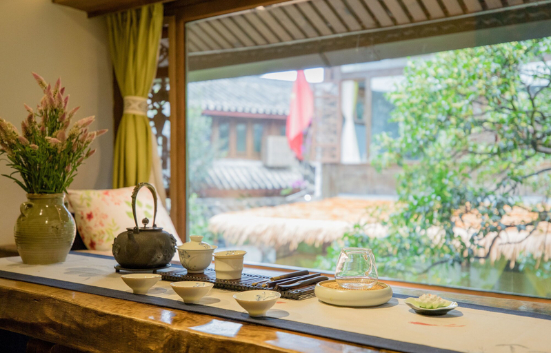 Food & Drinks 5, Li Jiang Tang Feng Yard No.4, Lijiang