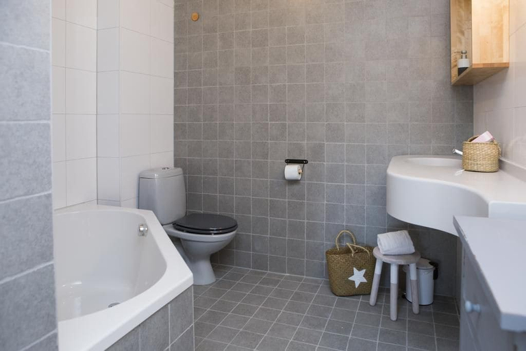 Bathroom 5, Casa Julia, Delft